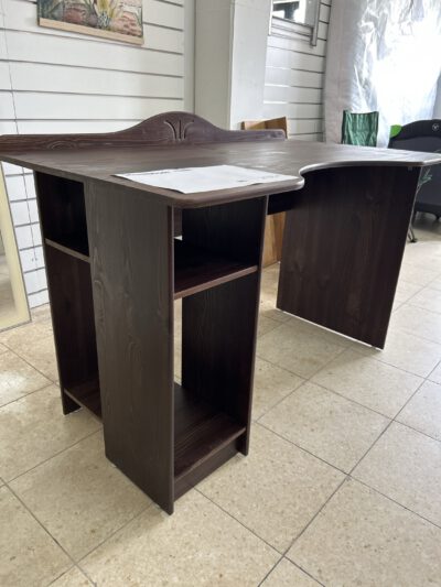 Schreibtisch