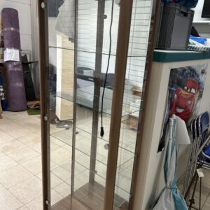 Vitrine mit Beleuchtung